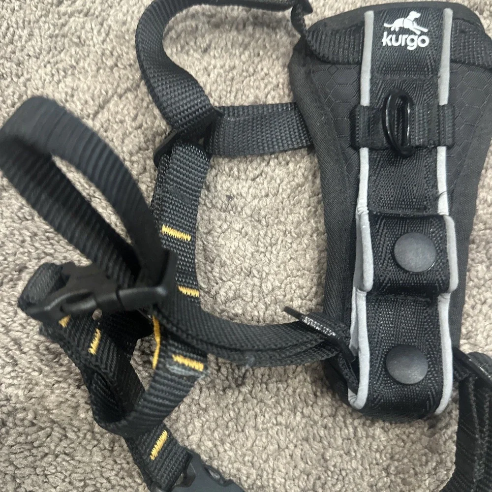 Play! Small Harness small. New no tags
